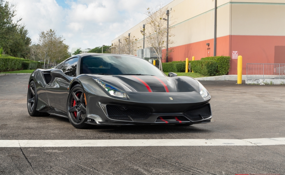 Ferrari 488 Pista | Grigio Silverstone | on ANRKY RS5.3C | Polished Smoke