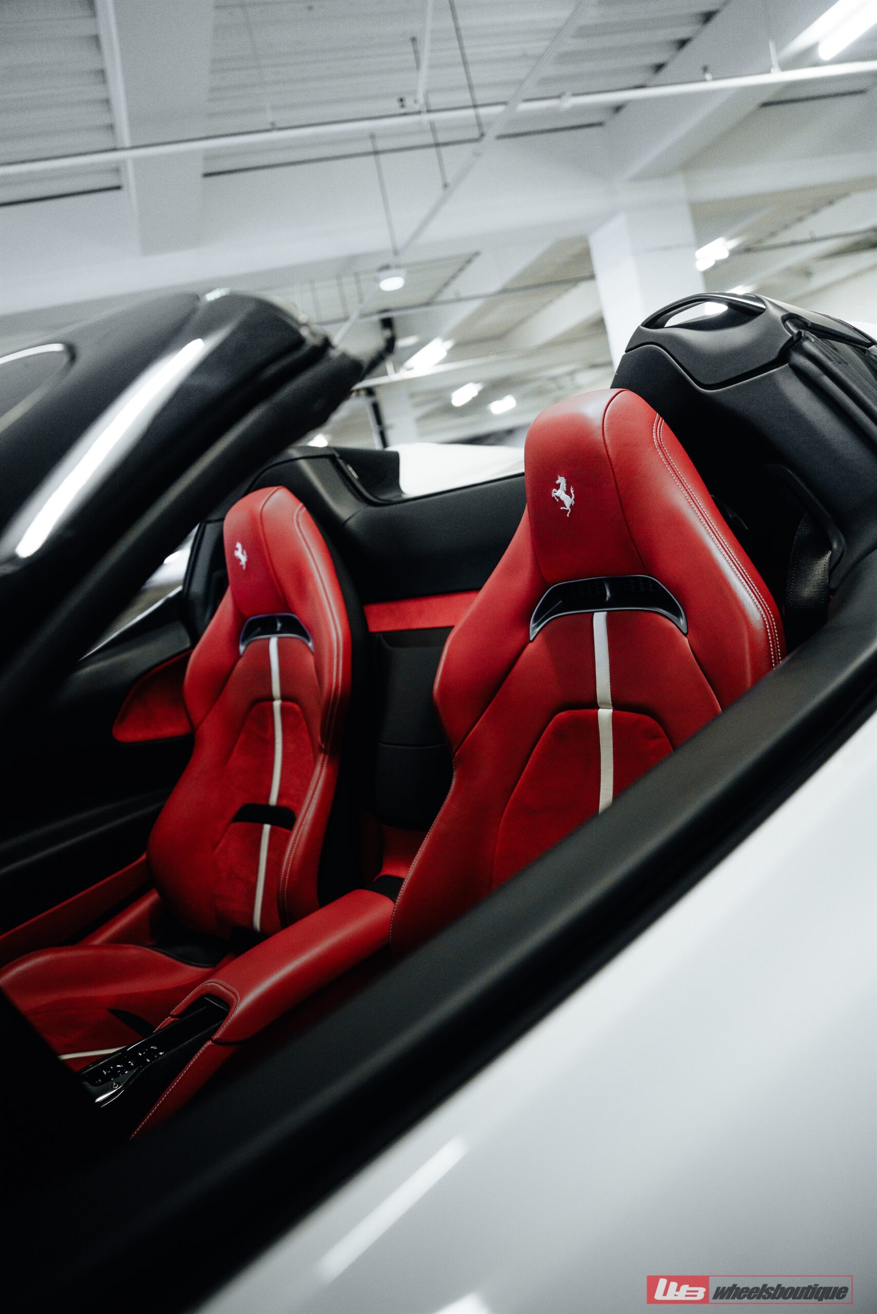 Ferrari SF90 Spider | Bianco Avus | on ANRKY AN10 | Satin Brushed Gunmetal