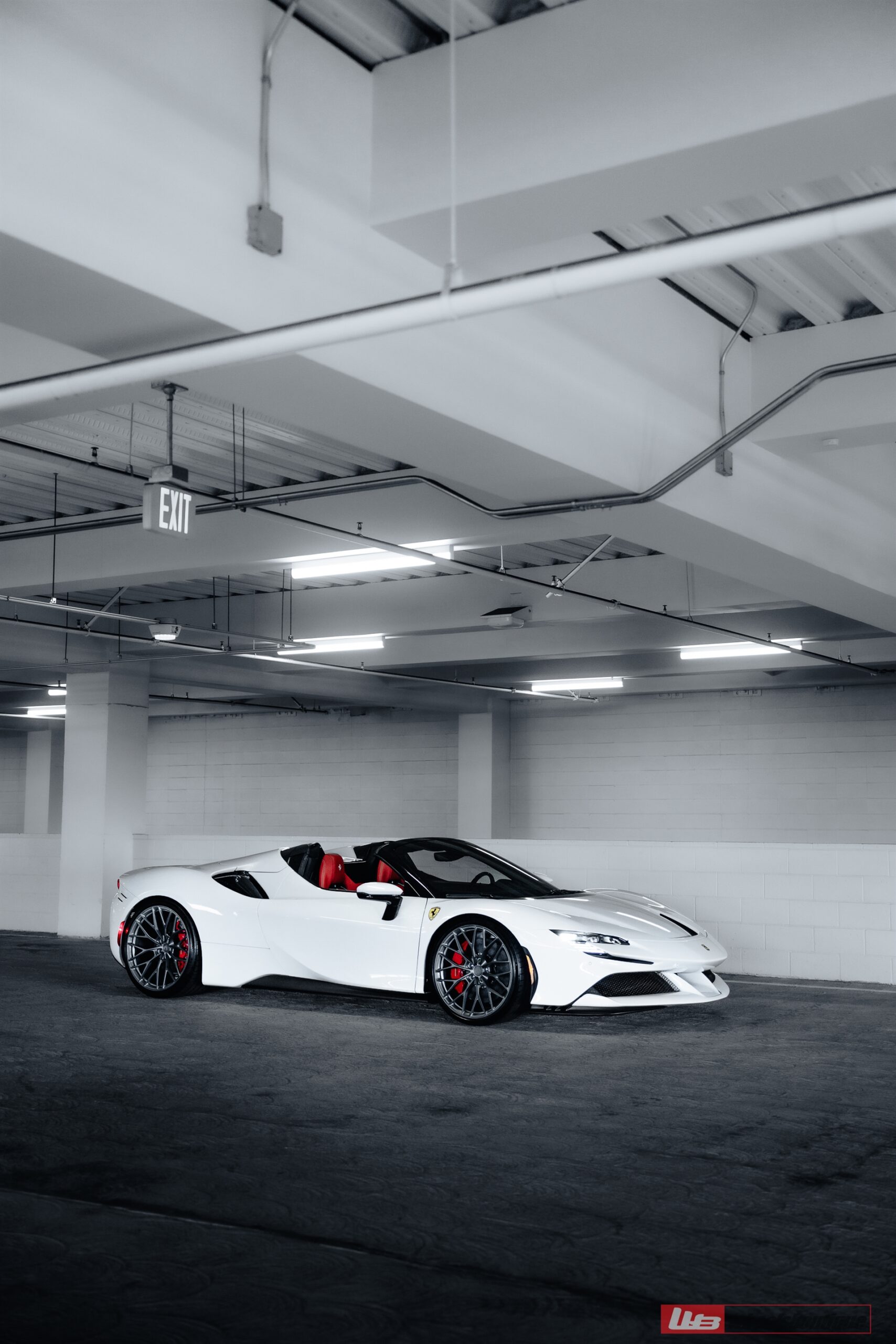 Ferrari SF90 Spider | Bianco Avus | on ANRKY AN10 | Satin Brushed Gunmetal
