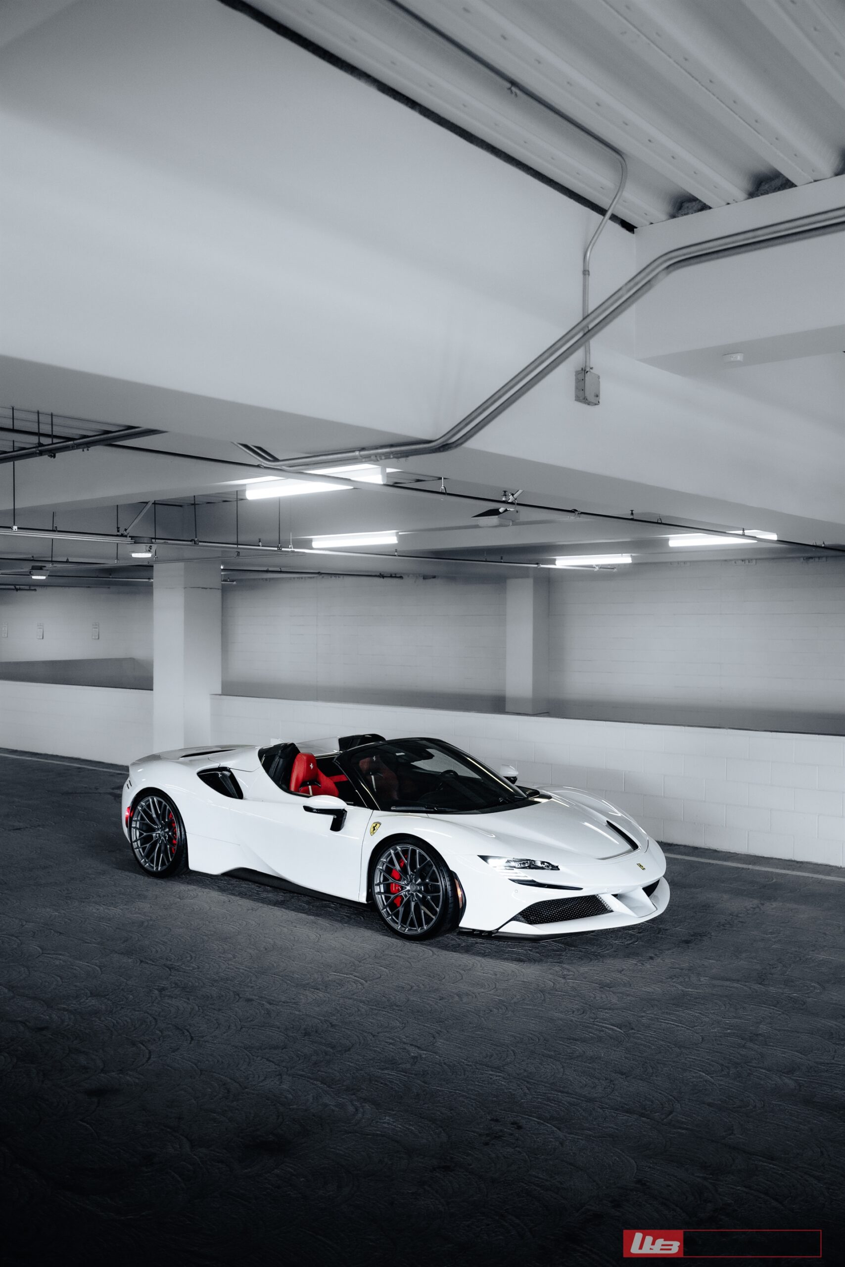 Ferrari SF90 Spider | Bianco Avus | on ANRKY AN10 | Satin Brushed Gunmetal