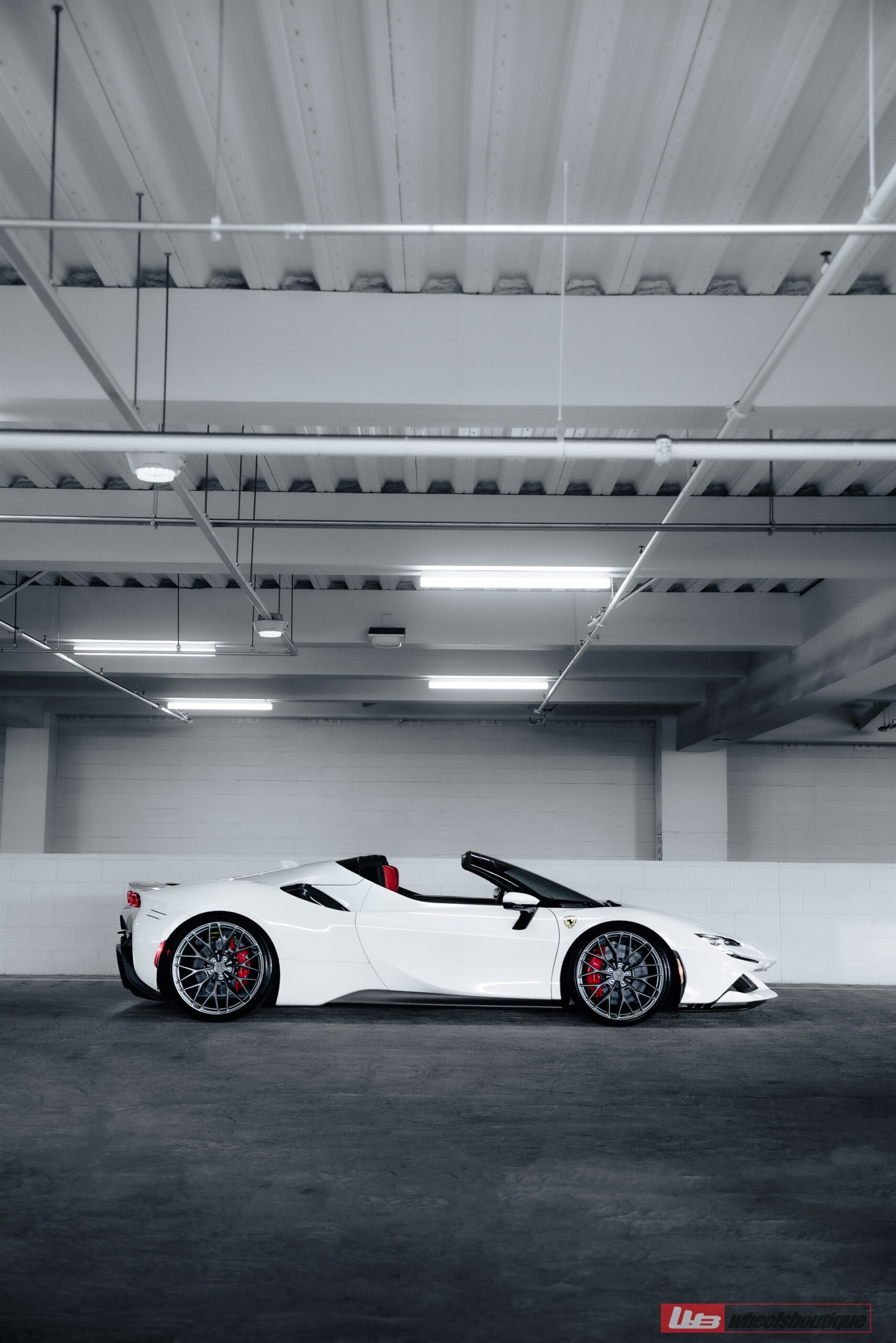 Ferrari SF90 Spider | Bianco Avus | on ANRKY AN10 | Satin Brushed Gunmetal