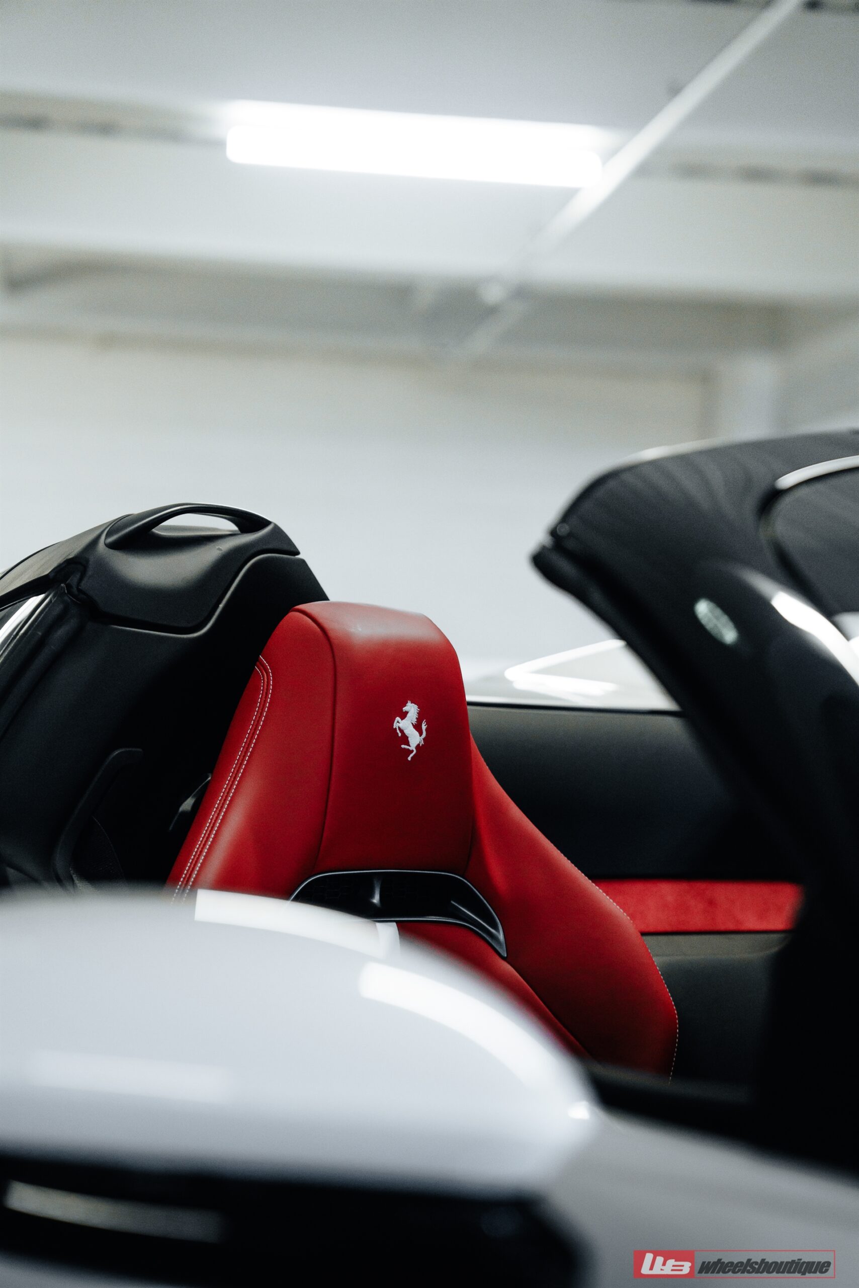 Ferrari SF90 Spider | Bianco Avus | on ANRKY AN10 | Satin Brushed Gunmetal