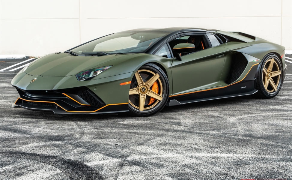 Lamborghini Aventador Ultimae Roadster | | on ANRKY RS.3C | Satin Gold