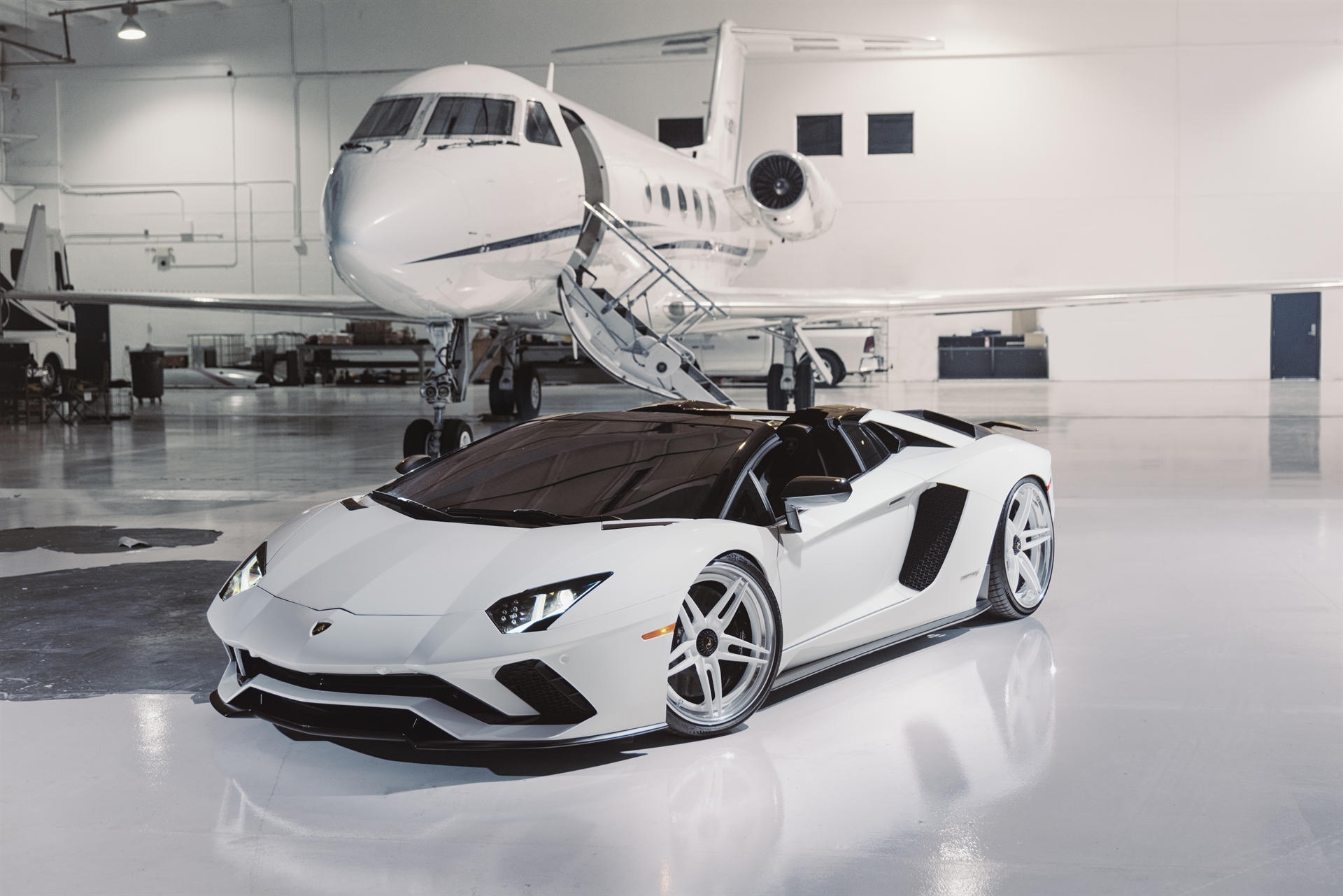 Lamborghini Aventador S Roadster | | on ANRKY AN37 | Gloss White