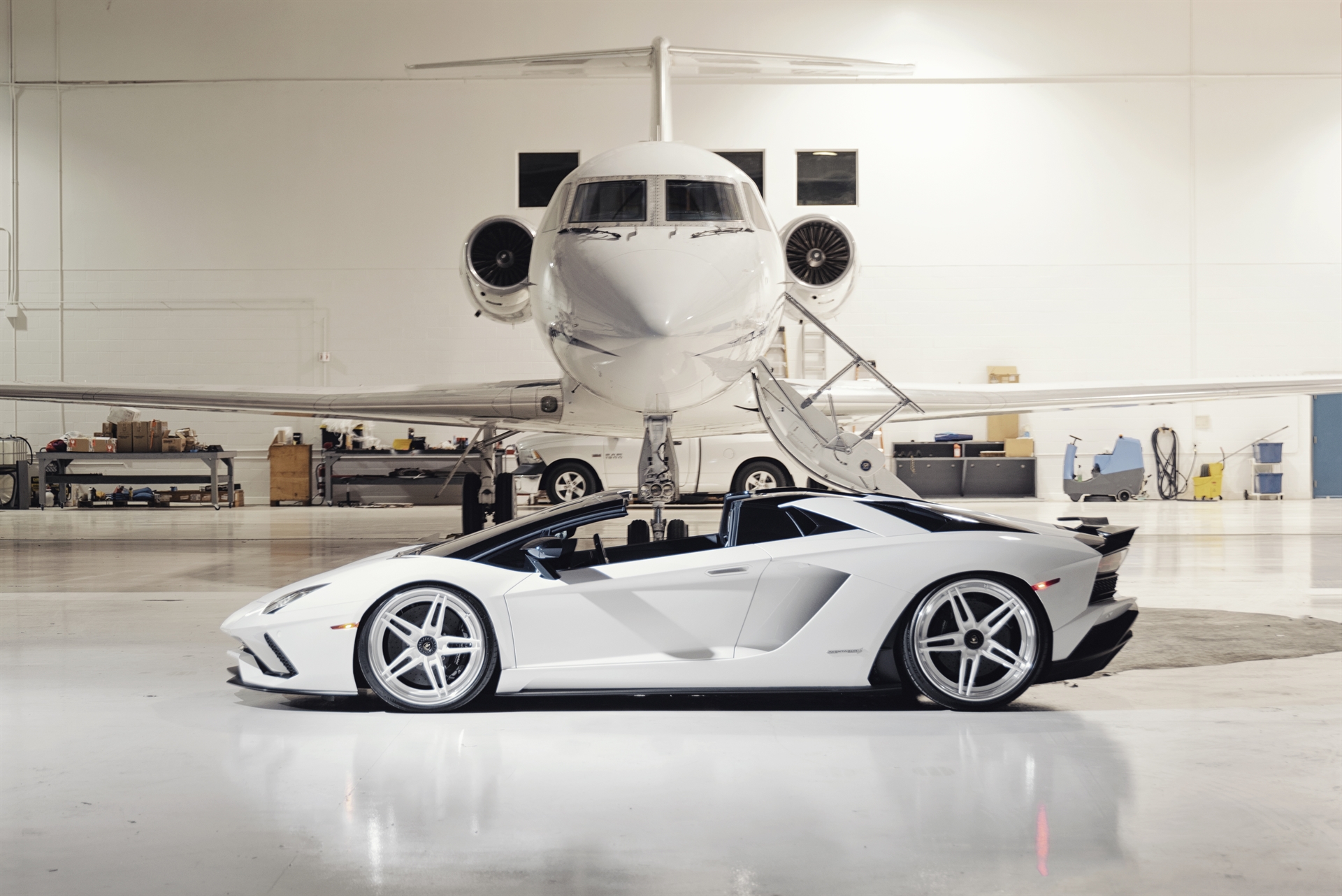 Lamborghini Aventador S Roadster | | on ANRKY AN37 | Gloss White