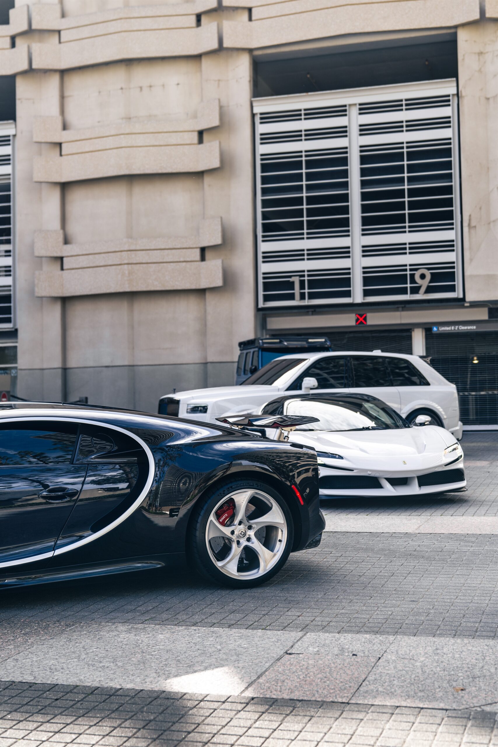 Bugatti Chiron | on HRE 522M | Brushed Clear