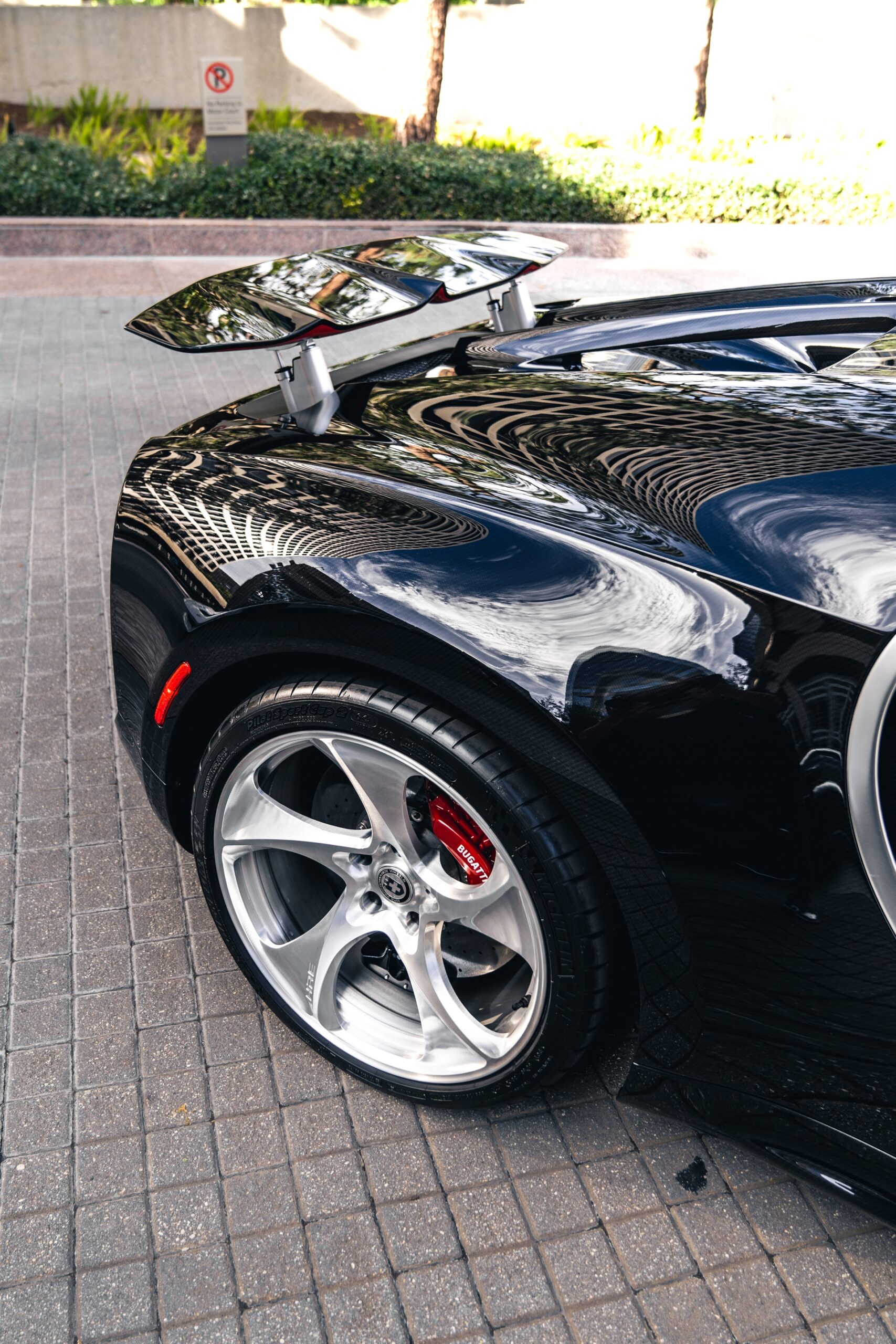 Bugatti Chiron | on HRE 522M | Brushed Clear