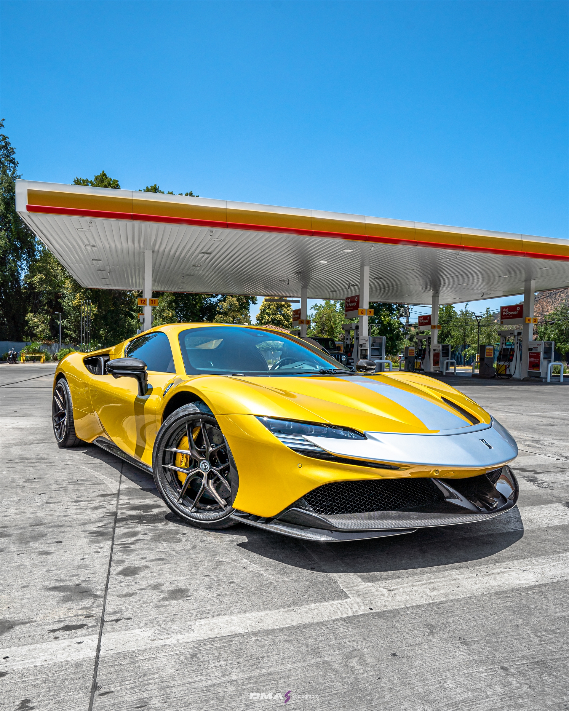 Ferrari SF90 Spider | Giallo Monte Carlo | on HRE HX101 | Satin Bronze