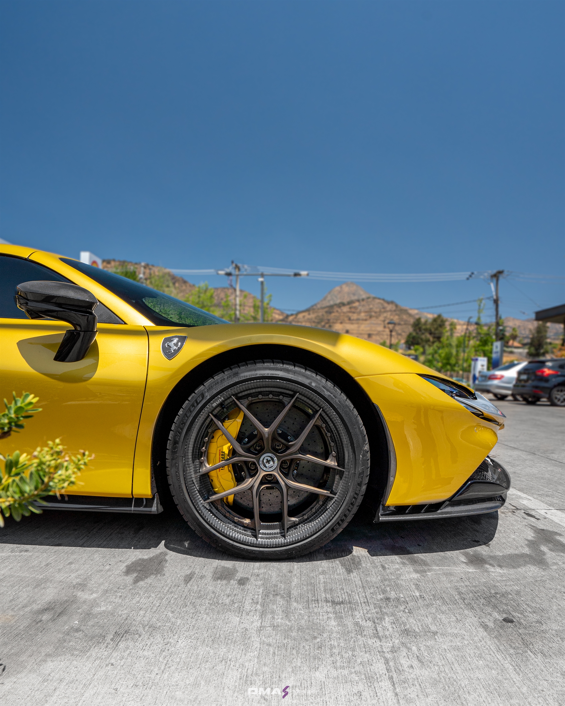 Ferrari SF90 Spider | Giallo Monte Carlo | on HRE HX101 | Satin Bronze