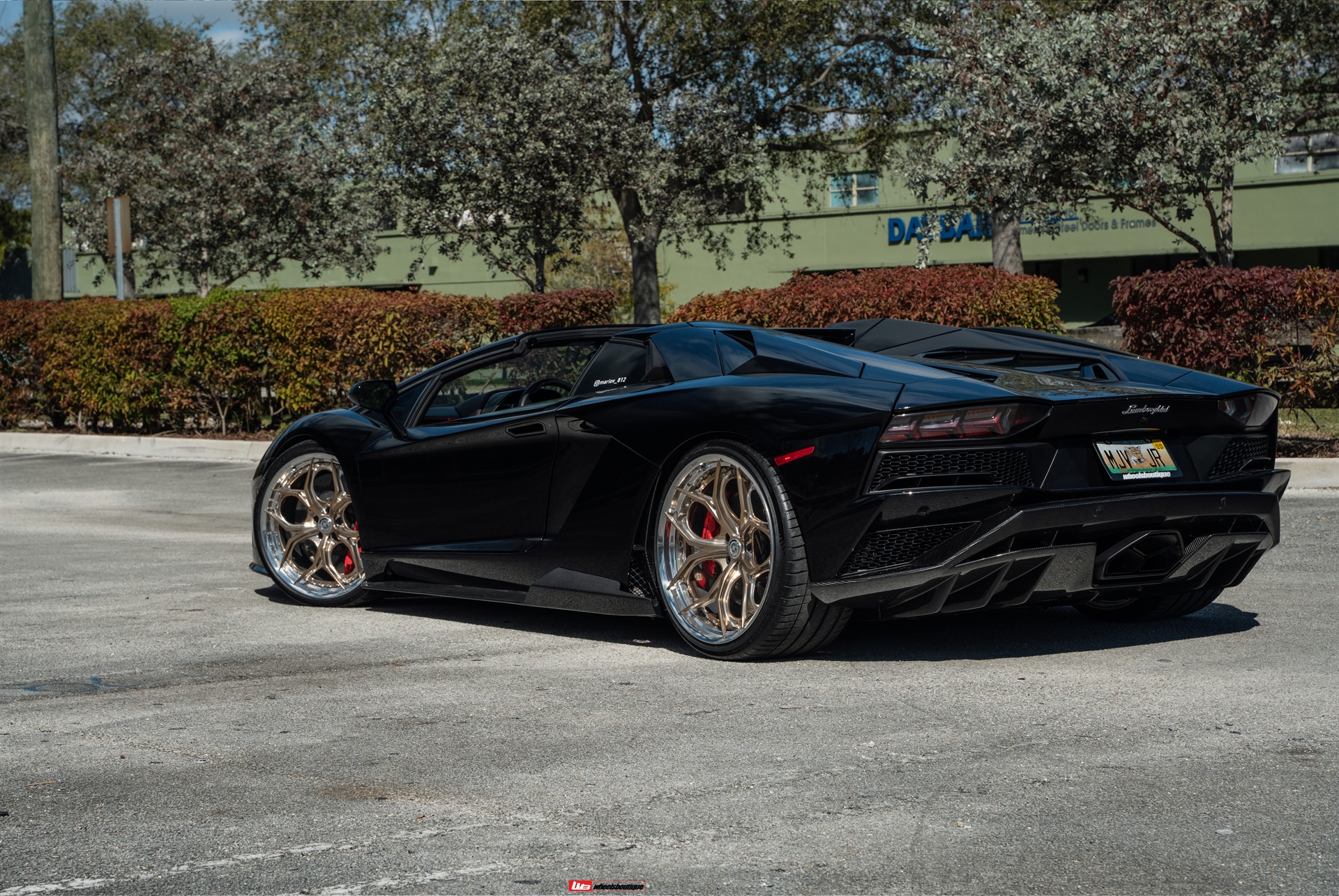 1016 Industries: Aventador S | Nero Octis | HRE S111SC | Polished Champagne
