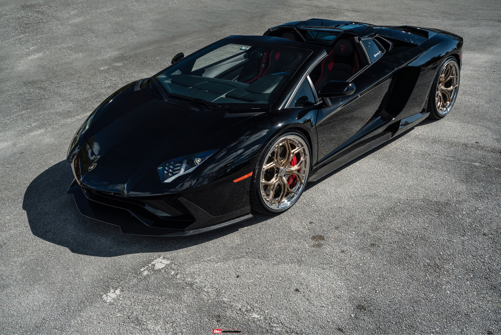 1016 Industries: Aventador S | Nero Octis | HRE S111SC | Polished Champagne