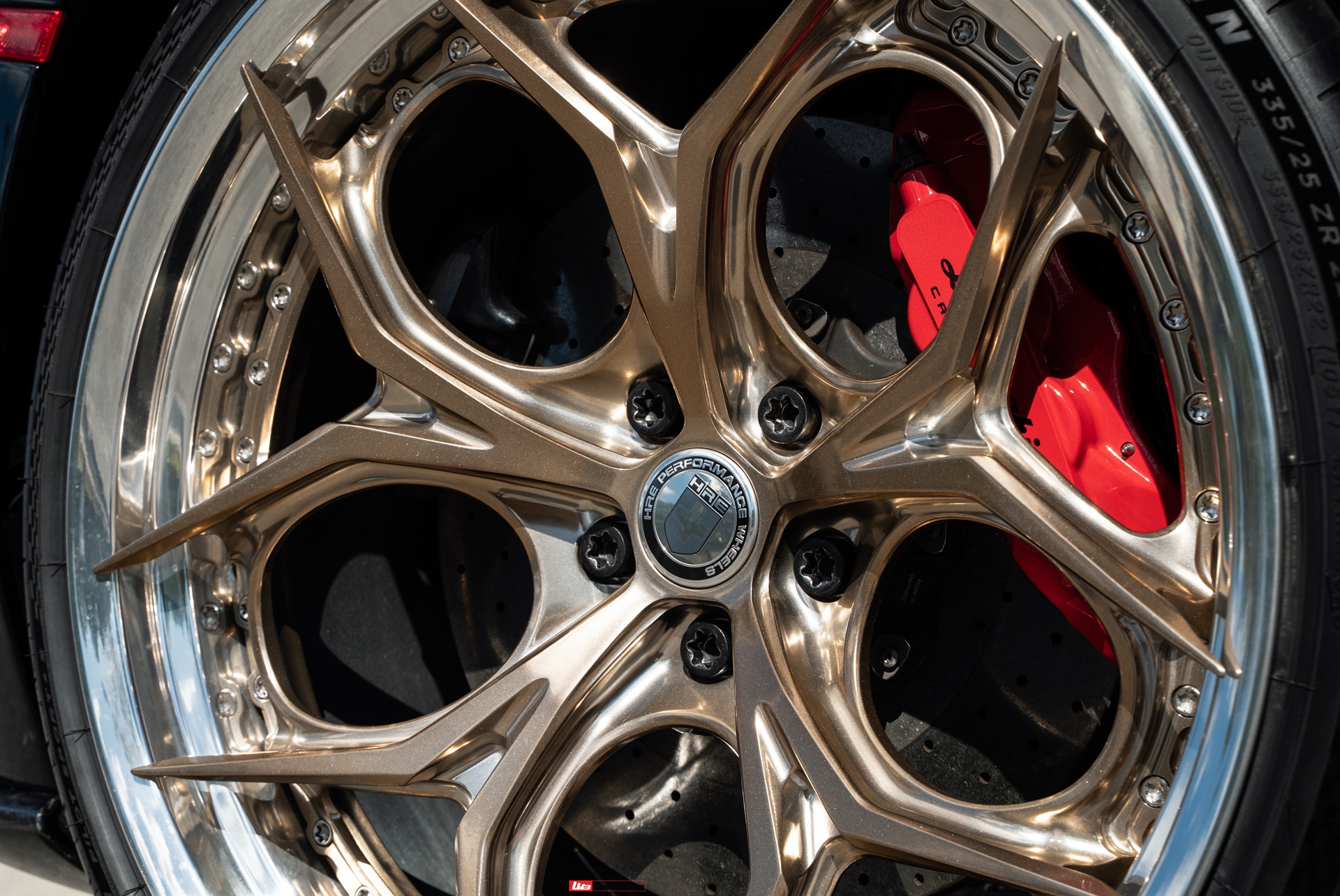 1016 Industries: Aventador S | Nero Octis | HRE S111SC | Polished Champagne