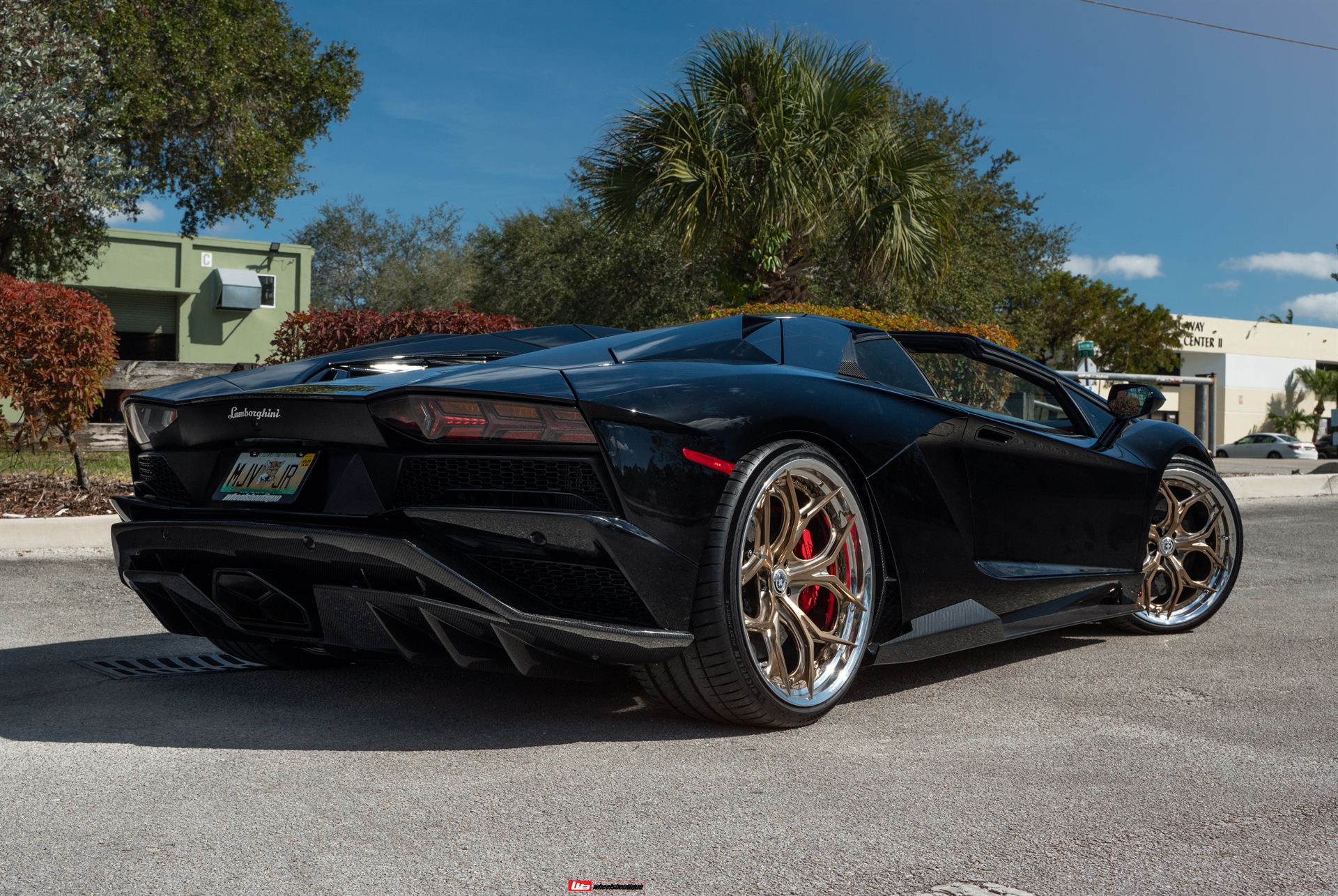 1016 Industries: Aventador S | Nero Octis | HRE S111SC | Polished Champagne