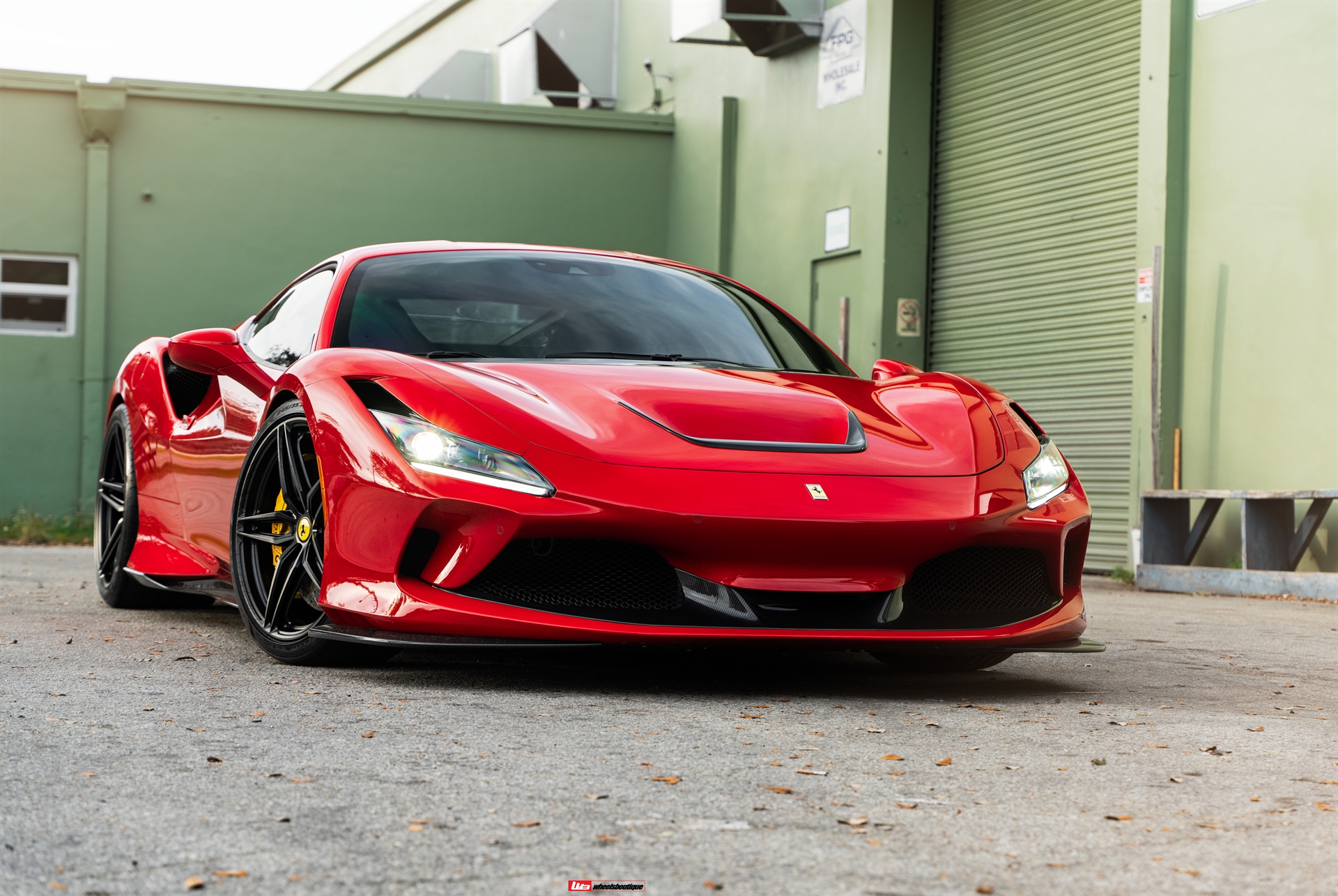 Novitec F8 | Rosso Corsa | on HRE P107SC  | Satin Black