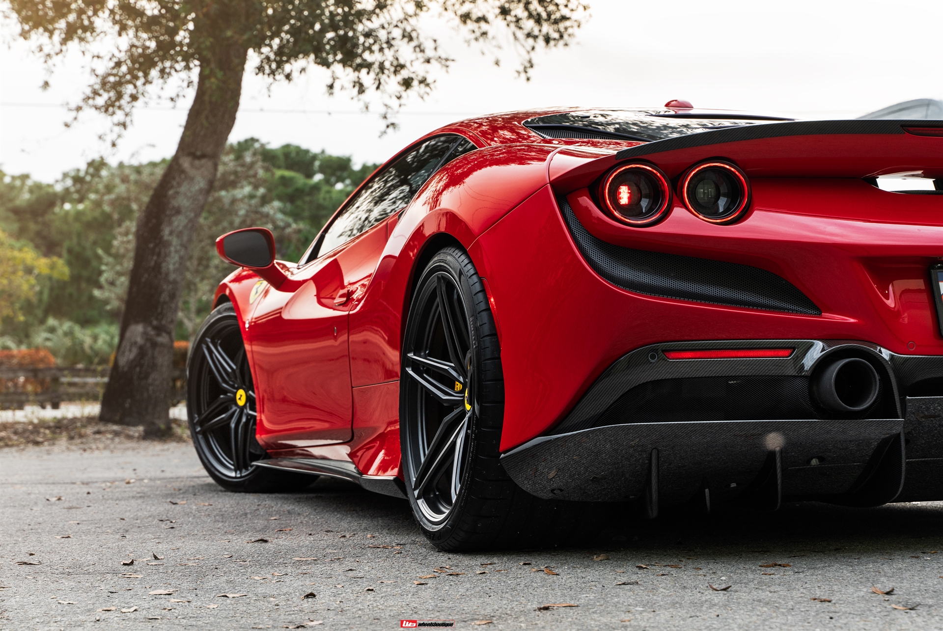 Novitec F8 | Rosso Corsa | on HRE P107SC  | Satin Black