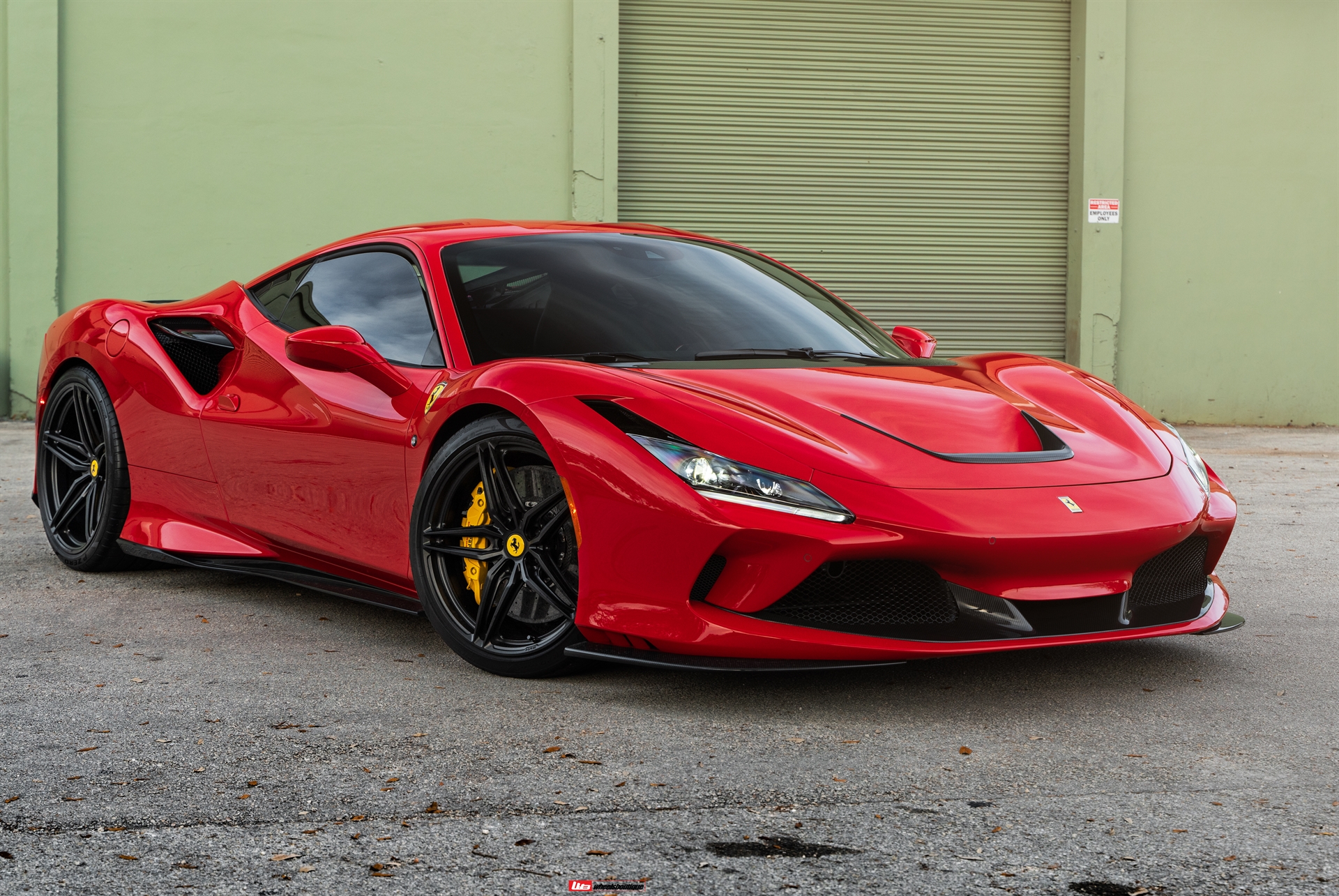 Novitec F8 | Rosso Corsa | on HRE P107SC  | Satin Black