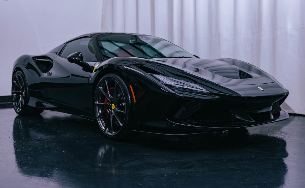 Ferrari F8 | Nero | on ANRKY AN13 | Mirror Polished Smoke