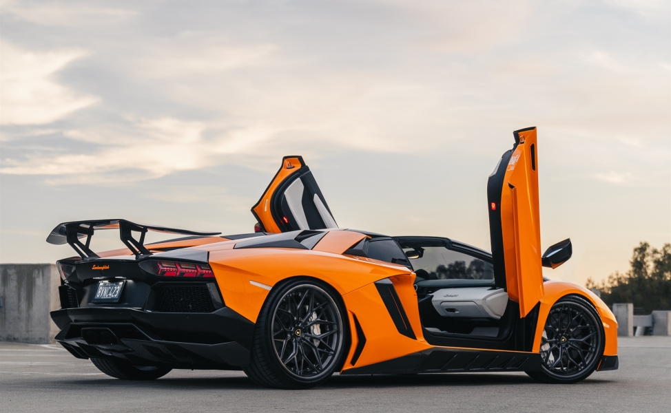 Novitec: Aventador Roadster | | on AL13 R80 | Gloss Gunmetal
