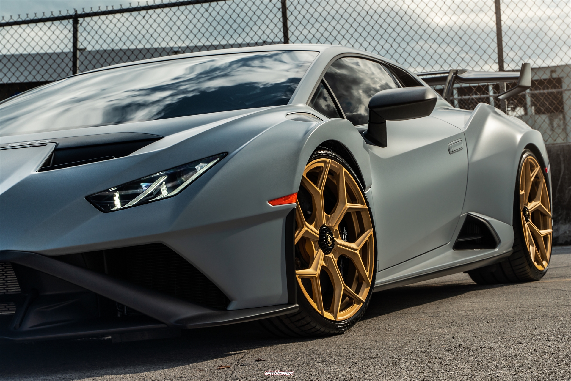 Lamborghini Huracan STO | | on Novitec NL4 | Satin Gold