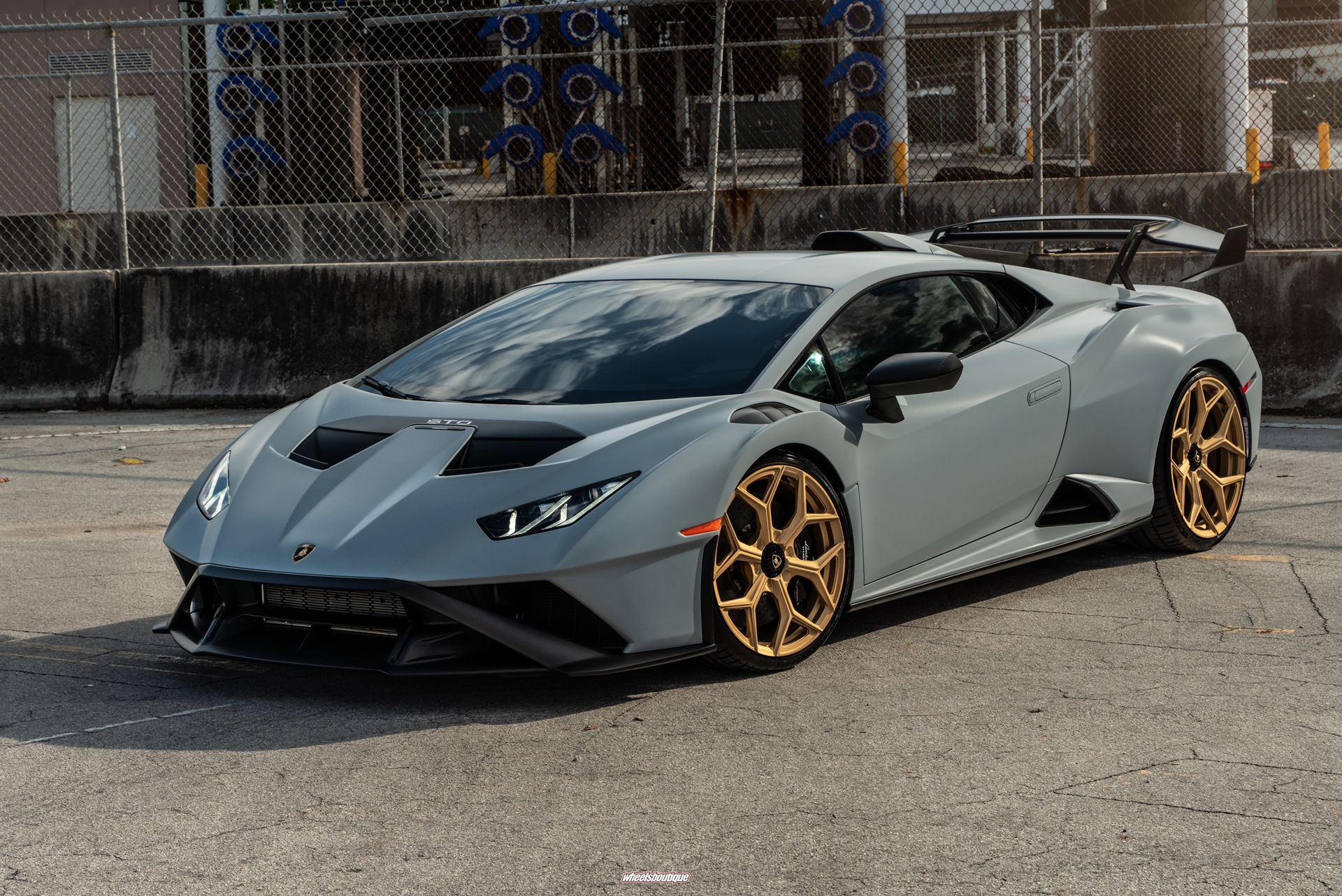Lamborghini Huracan STO | | on Novitec NL4 | Satin Gold