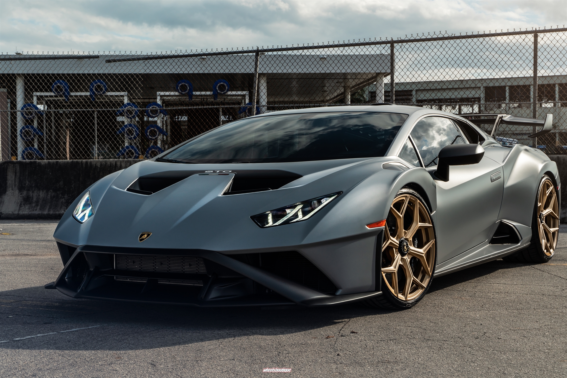 Lamborghini Huracan STO | | on Novitec NL4 | Satin Gold