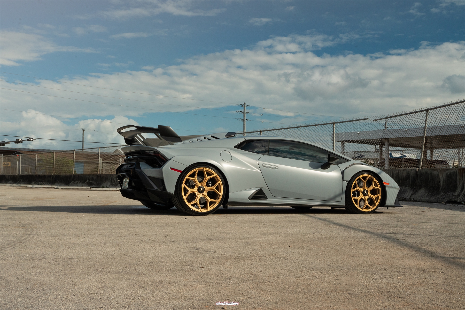 Lamborghini Huracan STO | | on Novitec NL4 | Satin Gold