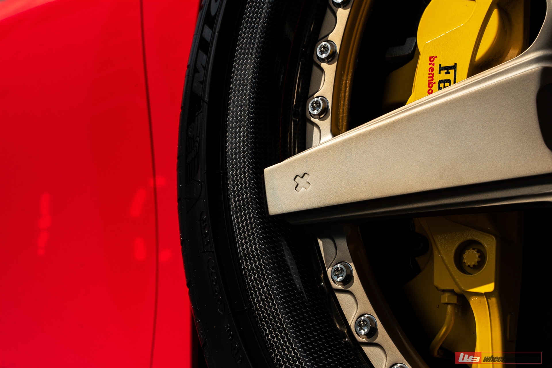 Ferrari F8 | Rosso Corsa | on ANRKY RS5.3C | Frozen Polished Champagne