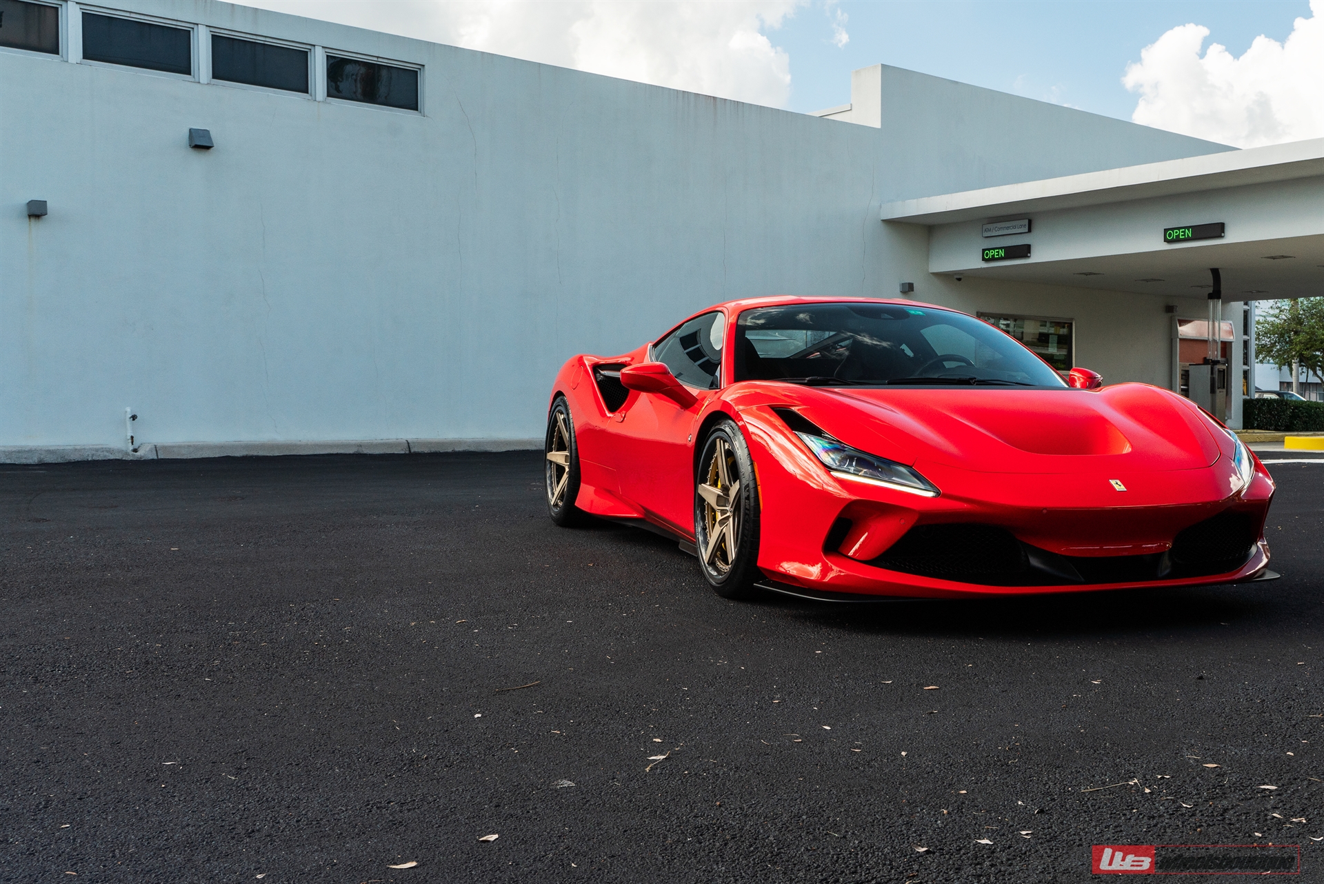 Ferrari F8 | Rosso Corsa | on ANRKY RS5.3C | Frozen Polished Champagne