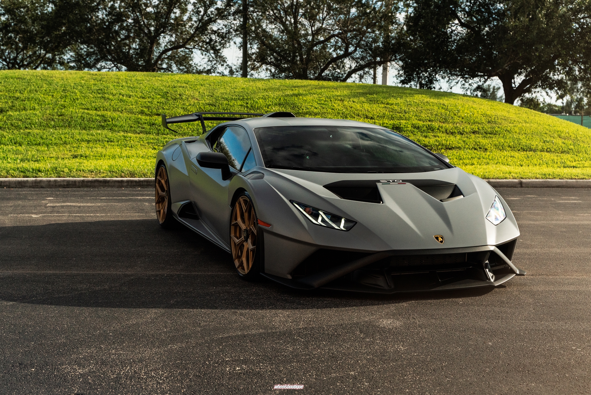 Lamborghini Huracan STO | | on Novitec NL4 | Satin Gold