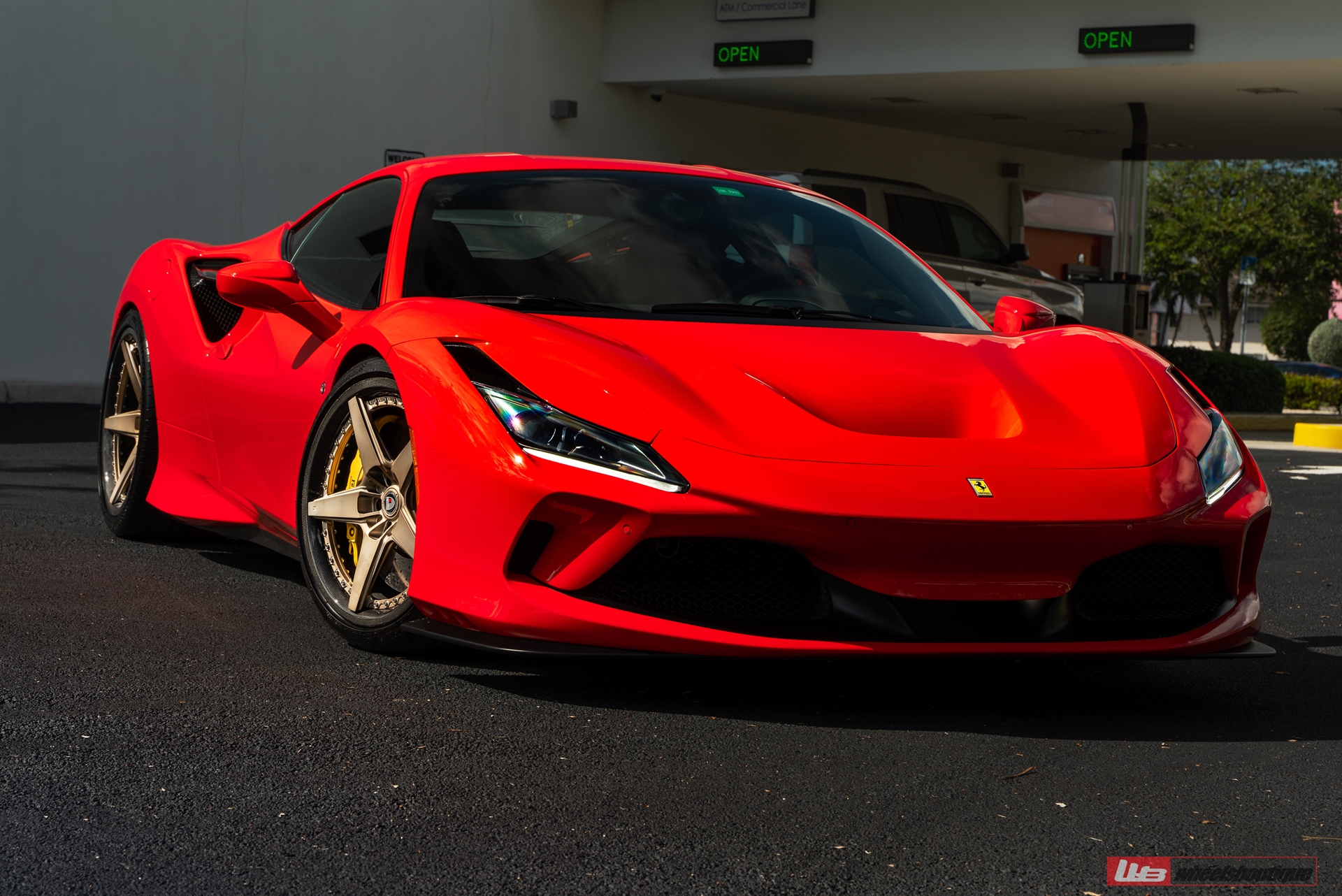 Ferrari F8 | Rosso Corsa | on ANRKY RS5.3C | Frozen Polished Champagne