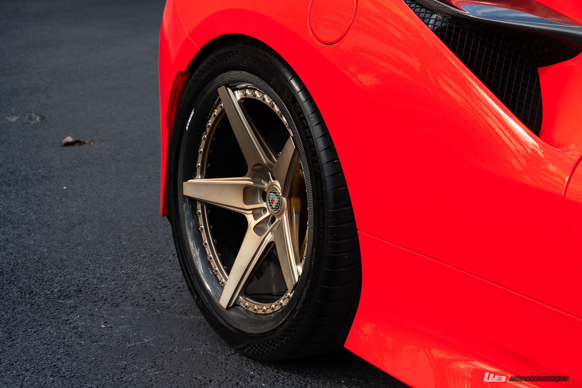 Ferrari F8 | Rosso Corsa | on ANRKY RS5.3C | Frozen Polished Champagne