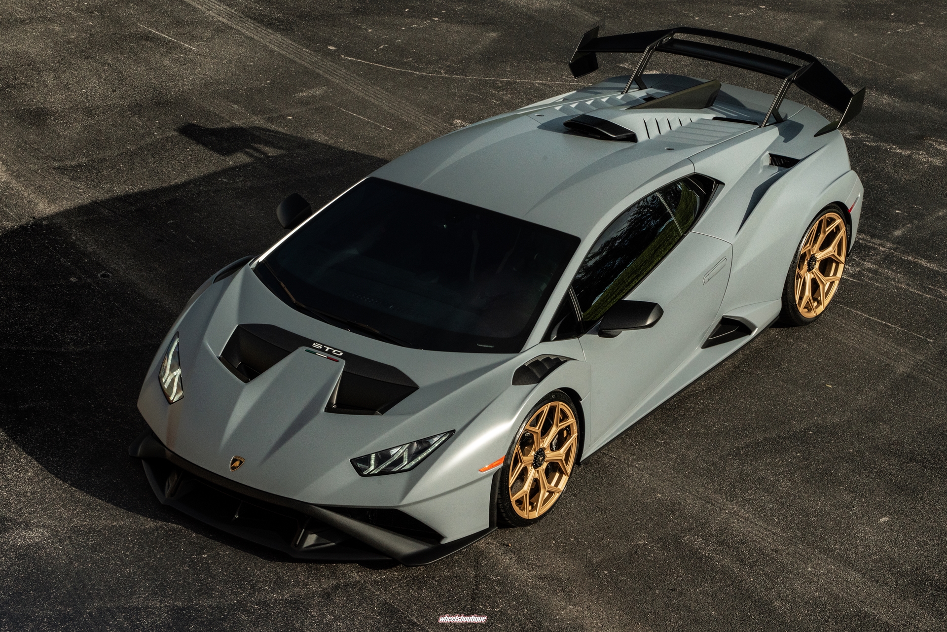 Lamborghini Huracan STO | | on Novitec NL4 | Satin Gold