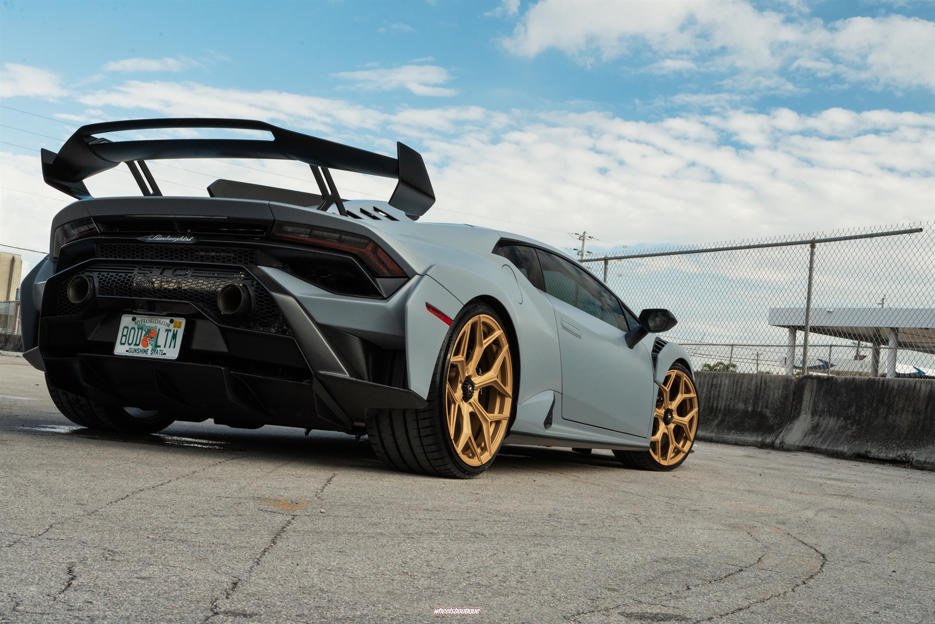 Lamborghini Huracan STO | | on Novitec NL4 | Satin Gold