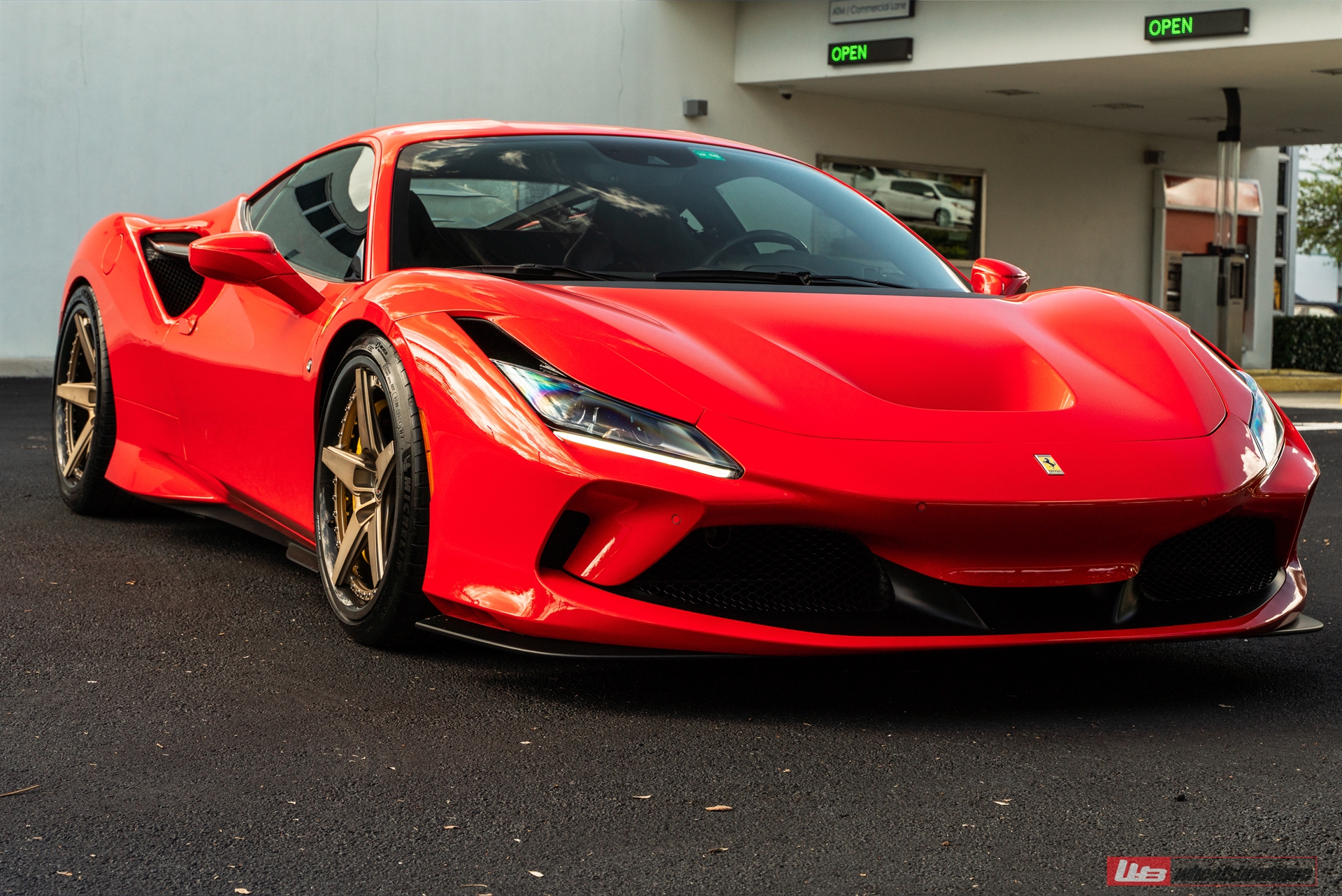 Ferrari F8 | Rosso Corsa | on ANRKY RS5.3C | Frozen Polished Champagne