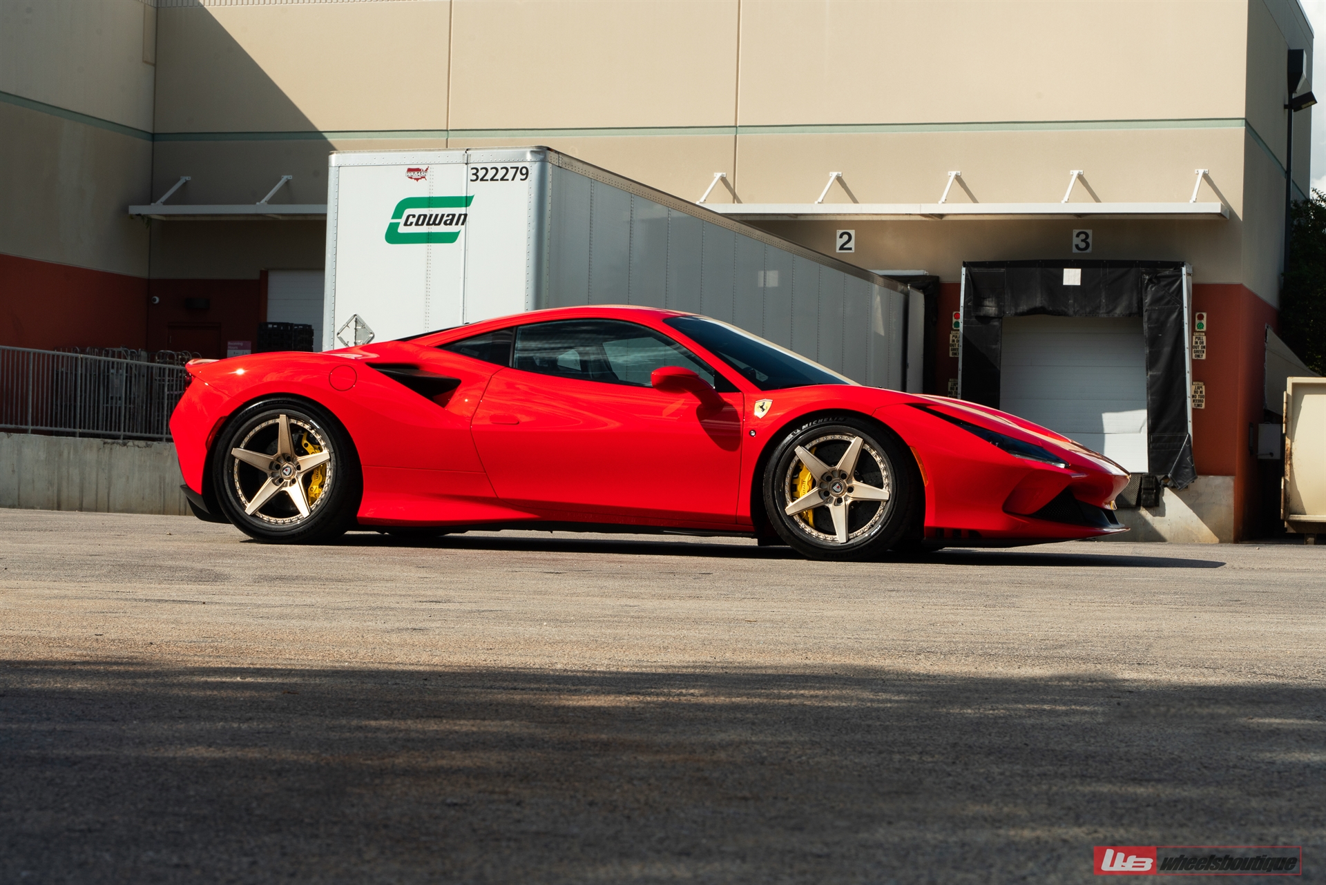 Ferrari F8 | Rosso Corsa | on ANRKY RS5.3C | Frozen Polished Champagne
