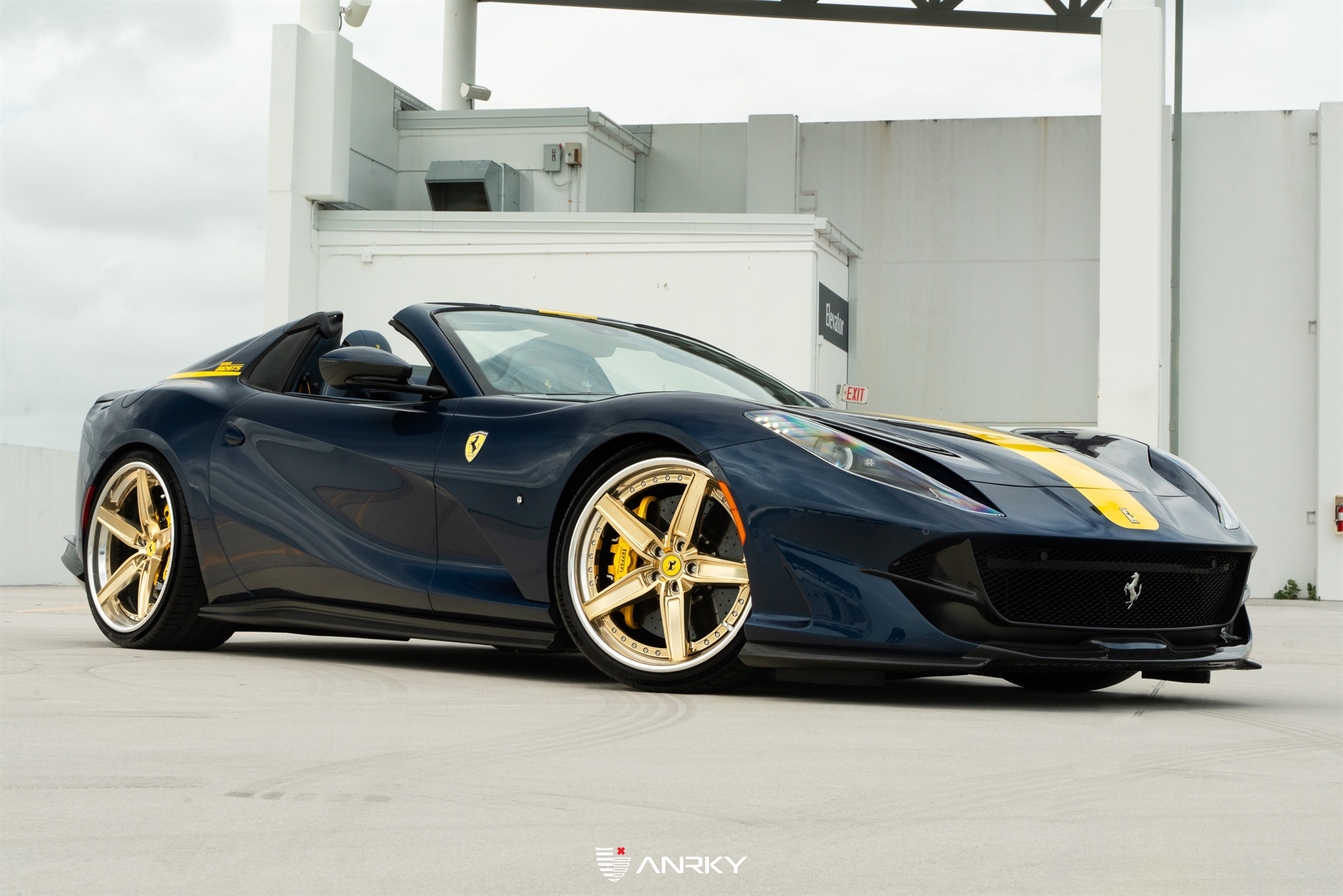 NOVITEC 812 GTS | TDF Blu | on ANRKY AN35 | Polished Gold