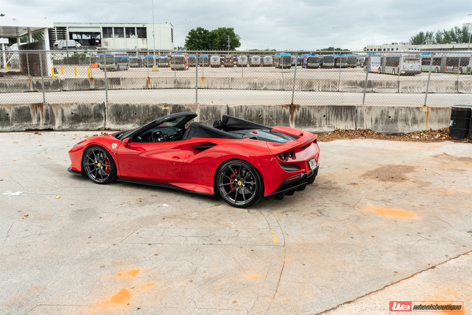 Novitec F8 Spider | Rosso Corsa | on ANRKY AN12 | Polished Smoke