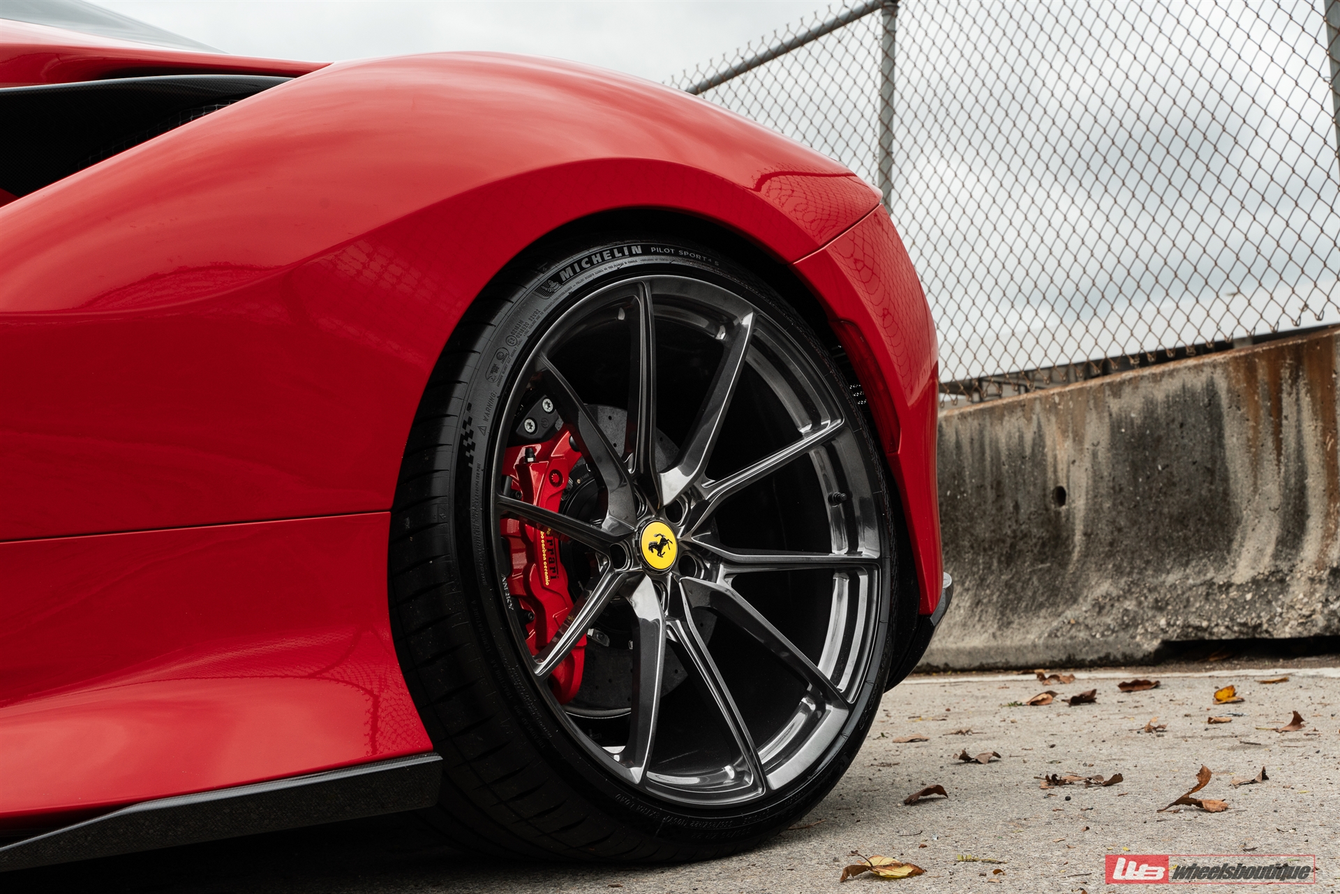 Novitec F8 Spider | Rosso Corsa | on ANRKY AN12 | Polished Smoke