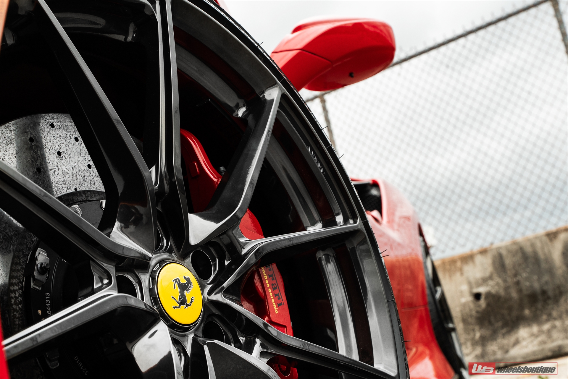 Novitec F8 Spider | Rosso Corsa | on ANRKY AN12 | Polished Smoke