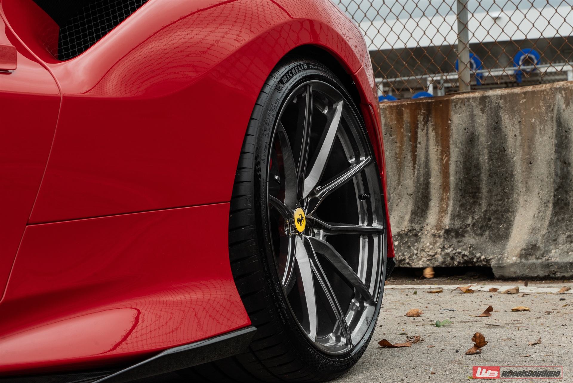 Novitec F8 Spider | Rosso Corsa | on ANRKY AN12 | Polished Smoke