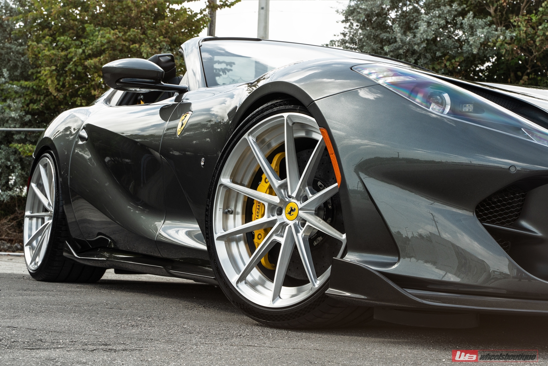 1016 Industries 812 GTS | Grigio Silverstone | on ANRKY AN28 | Brushed Clear