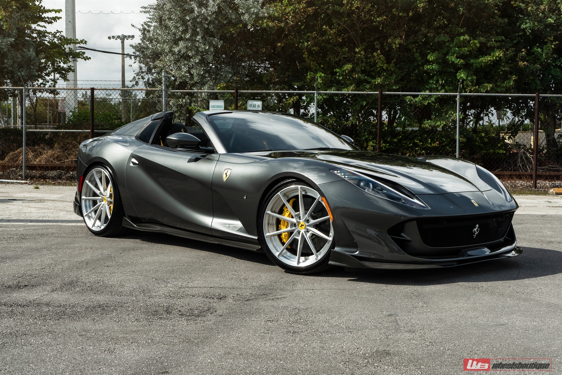 1016 Industries 812 GTS | Grigio Silverstone | on ANRKY AN28 | Brushed Clear