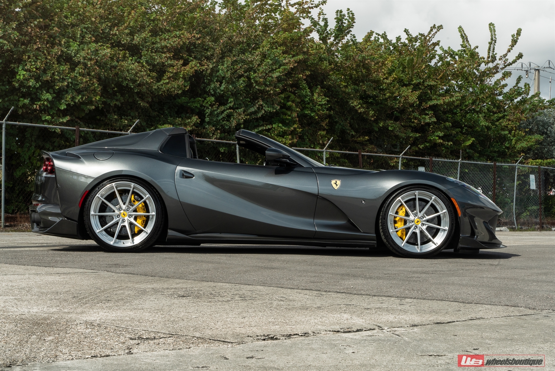 1016 Industries 812 GTS | Grigio Silverstone | on ANRKY AN28 | Brushed Clear