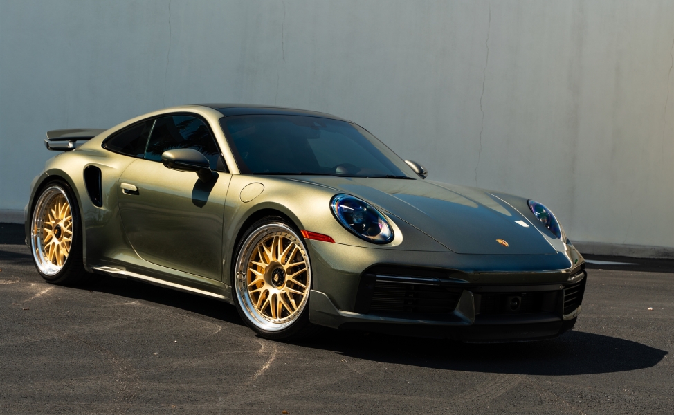 Porsche 992 Turbo S | Aventurine Green | on HRE 540 FMR | Frozen Brushed Gold
