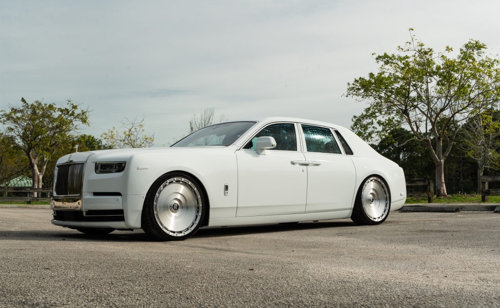 Rolls-Royce Phantom II | English White | Novitec SP3 Wheels | Brushed Clear