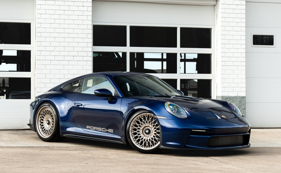 Porsche 992 GT3 Touring | Gentian Blue | HRE 501M + 501 FMR | Satin White Gold