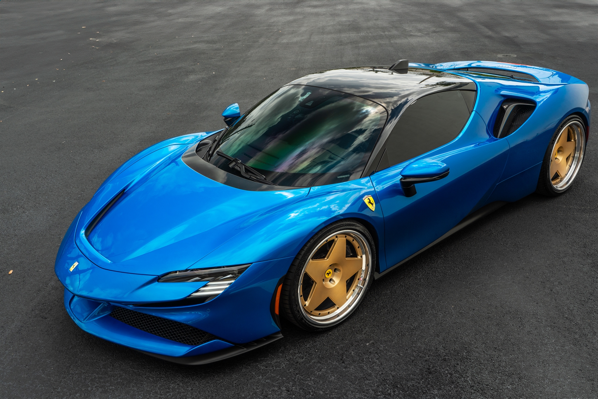 Ferrari SF90 | Blu Corsa | on 1886 S008 | Brushed Gold