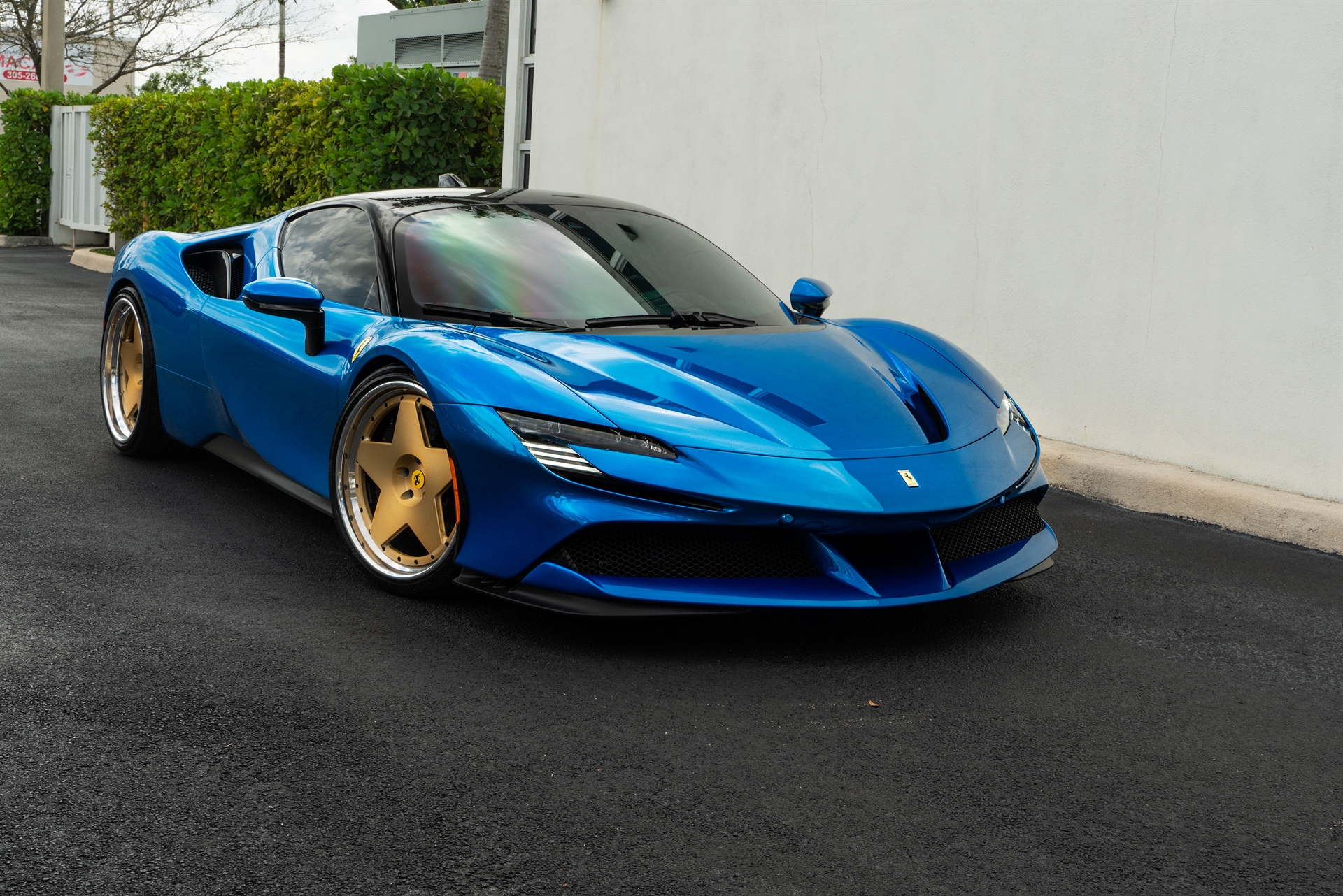 Ferrari SF90 | Blu Corsa | on 1886 S008 | Brushed Gold
