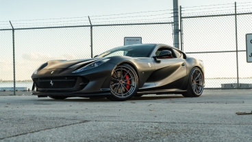 Ferrari 812 | Nero Opaco | on 1886 G-010 | Polished Smoke