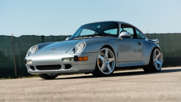 Porsche 993 Turbo  – Polar Silver on HRE 305M